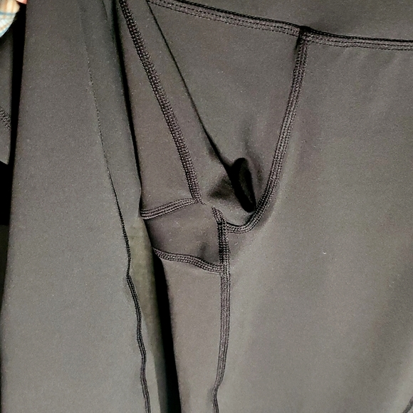 NWOT Lole 24" Solid Black Fitted Leggings - Size Small - Picture 7 of 16